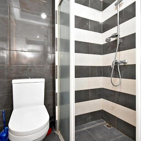 Aaaa Hotel Jerevan Buitenkant foto
