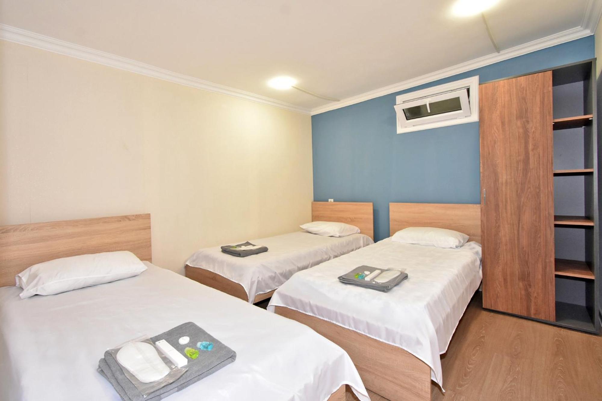 Aaaa Hotel Jerevan Buitenkant foto