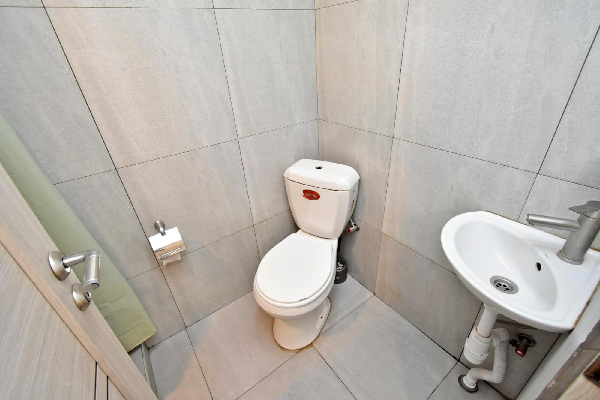 Aaaa Hotel Jerevan Buitenkant foto